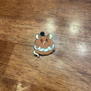 Disney Munchlings Series 2 Mystery Pin Emile French Vanilla Cream Puff